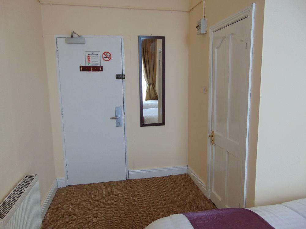 Rock Hotel Dublin Дублін Екстер'єр фото